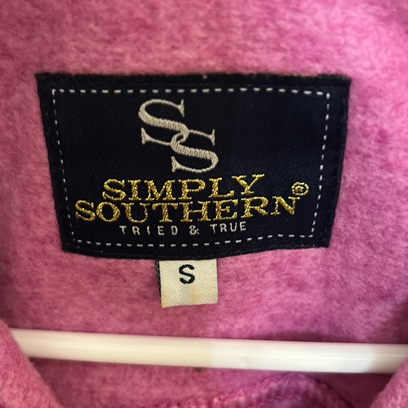 Simple Southern Pullover - Picture 3 of 6
